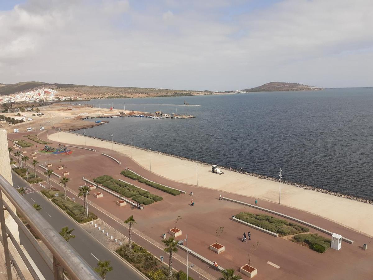 Residence La Corniche Etage 4 Nador Bagian luar foto