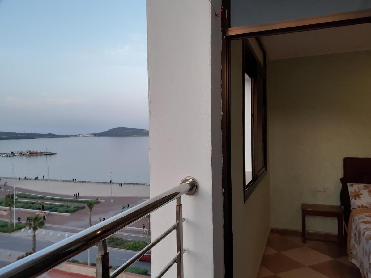 Residence La Corniche Etage 4 Nador Bagian luar foto